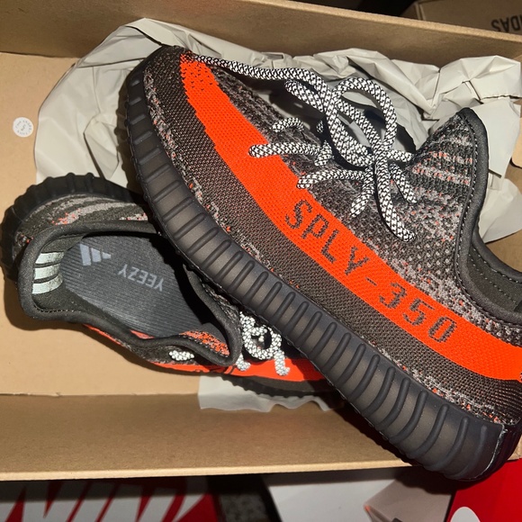 Yeezy Boost 350 V2